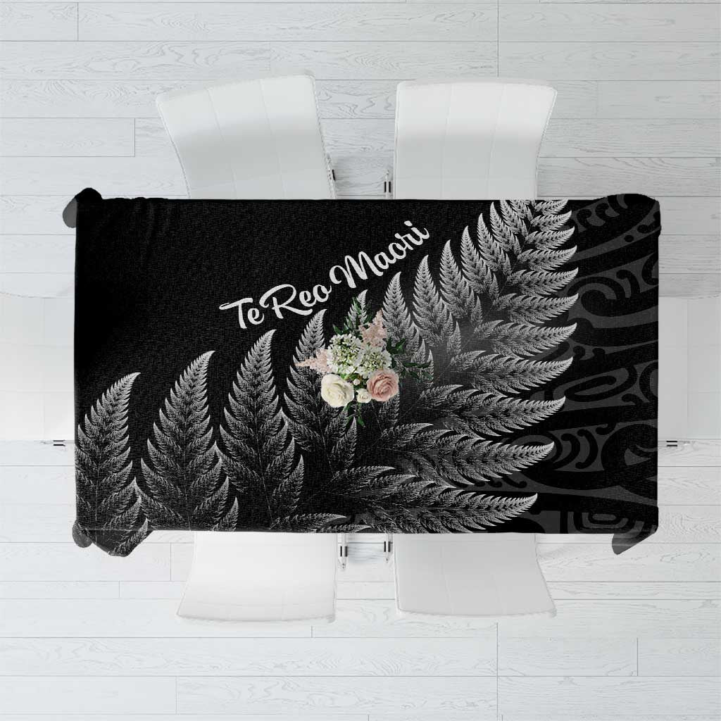 New Zealand Te Reo Mori Tablecloth Simple Black Fern LT9 Black - Polynesian Pride