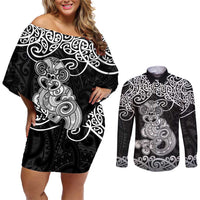 Te Reo Maori Tiki Inspired Art Couples Matching Off Shoulder Short Dress and Long Sleeve Button Shirt LT9 Black - Polynesian Pride