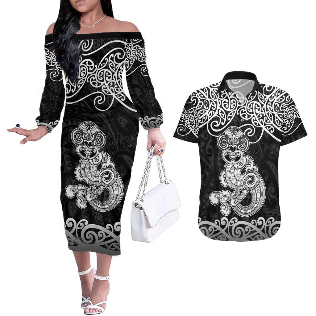 Te Reo Maori Tiki Inspired Art Couples Matching Off The Shoulder Long Sleeve Dress and Hawaiian Shirt LT9 Black - Polynesian Pride