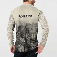 Whanau Maori Language Button Sweatshirt Te Reo Maori Inspired Art LT9 - Polynesian Pride
