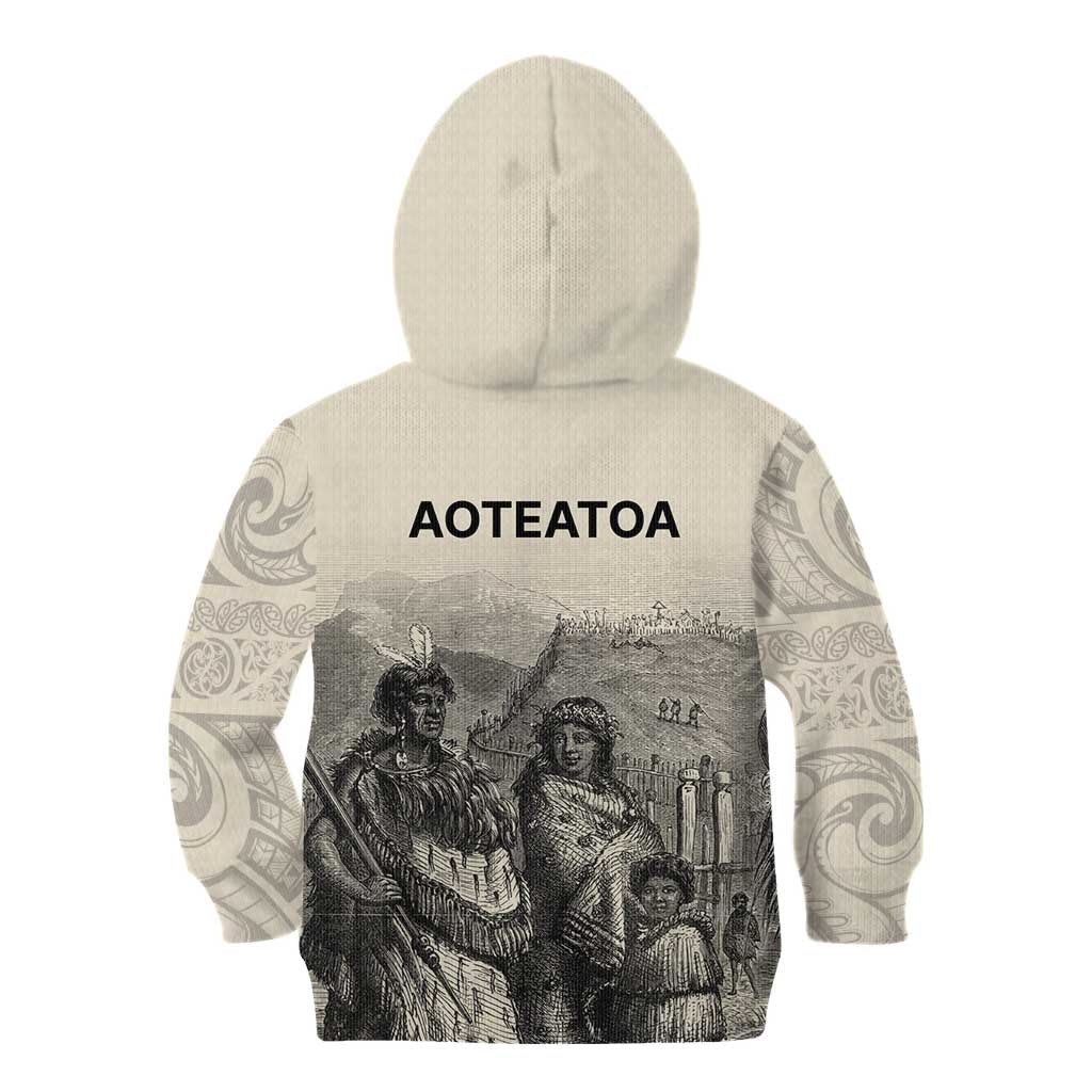 Whanau Maori Language Kid Hoodie Te Reo Maori Inspired Art