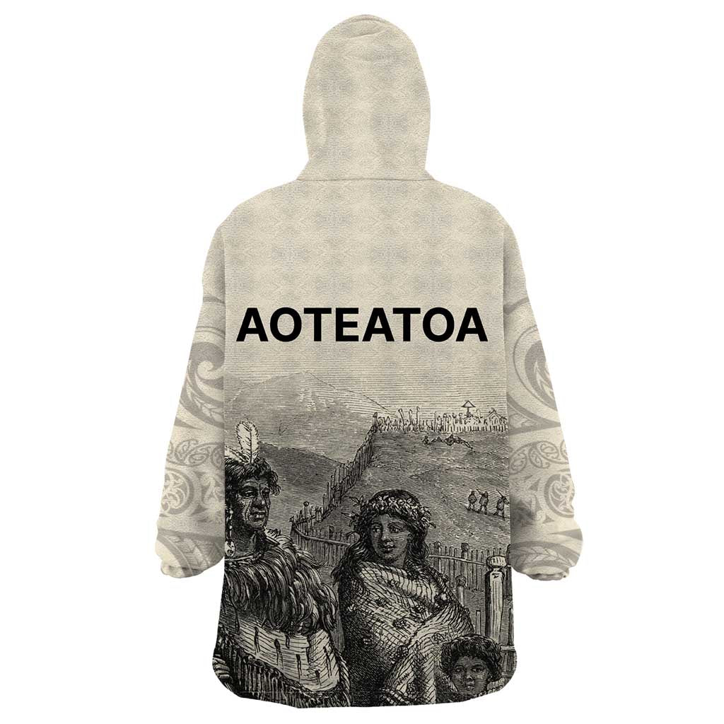 Whanau Maori Language Wearable Blanket Hoodie Te Reo Maori Inspired Art LT9 - Polynesian Pride