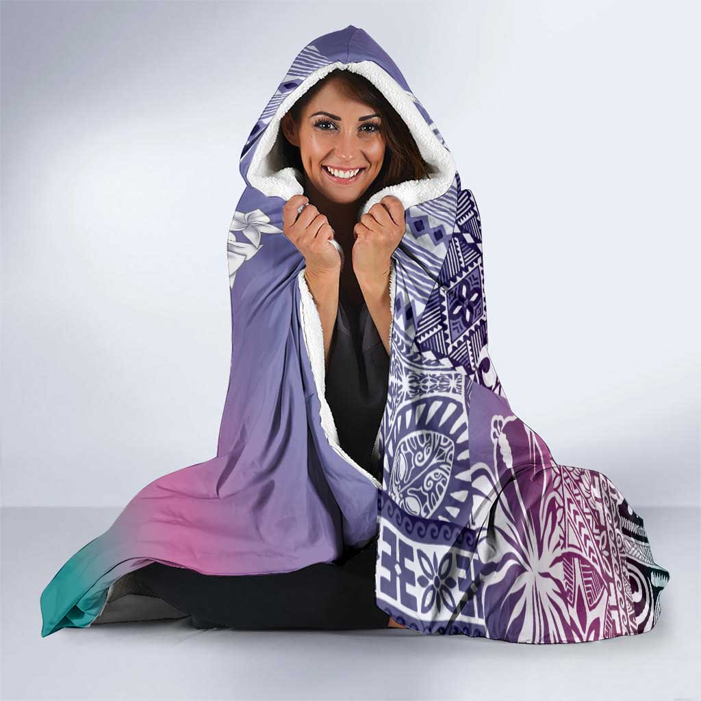 Aloha Vintage Plumeria Hawaiian Tapa Pattern Hooded Blanket Gradient Hawaiian Tapa Pattern - Polynesian Pride