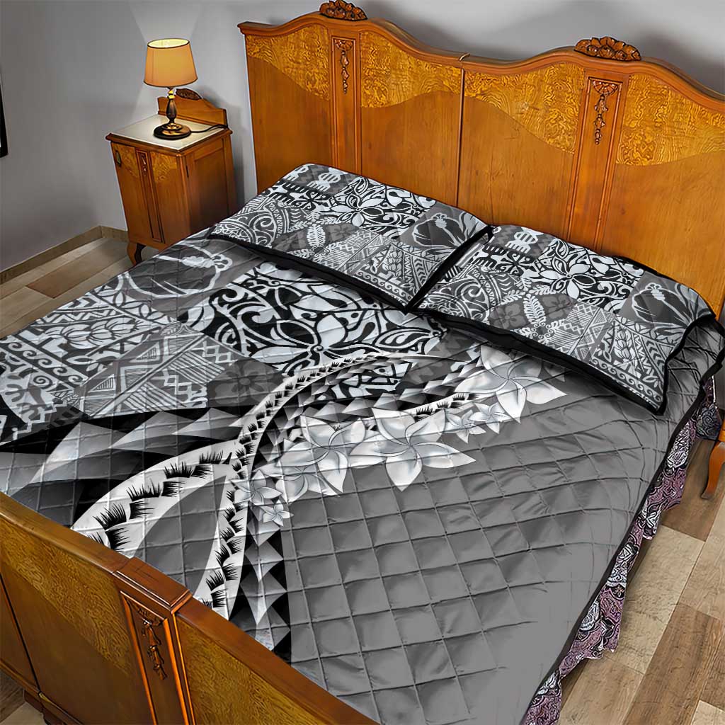 Aloha Vintage Plumeria Hawaiian Tapa Pattern Quilt Bed Set Gray Hawaiian Tapa Pattern - Polynesian Pride