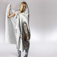 Polynesian Manta Ray Hooded Blanket Beige Floral Turtle Tattoo - Polynesian Pride