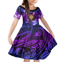 New Zealand Custom Women's Day Family Matching Puletasi and Hawaiian Shirt Maori Girl Feathers of Hope - Purple LT9 Daughter's Dress Purple - Polynesian Pride