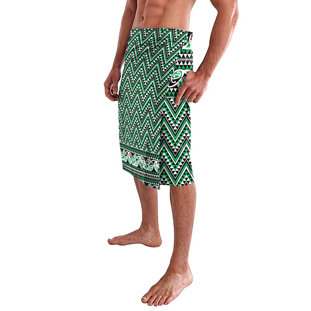 New Zealand Maori Niho Taniwha Lavalava Kakariki Mangopare and Puhoro Pattern