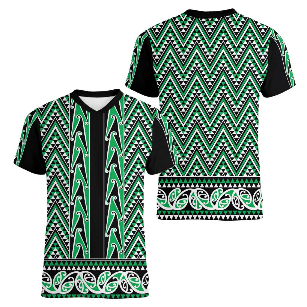 New Zealand Maori Niho Taniwha Women V-Neck T-Shirt Kakariki Mangopare and Puhoro Pattern