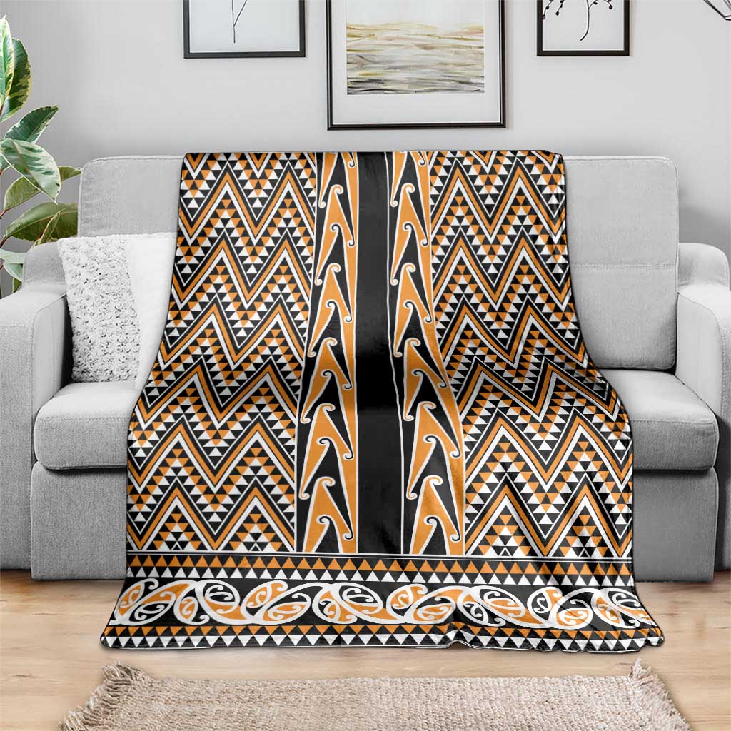 New Zealand Maori Niho Taniwha Blanket Karaka Mangopare and Puhoro Pattern