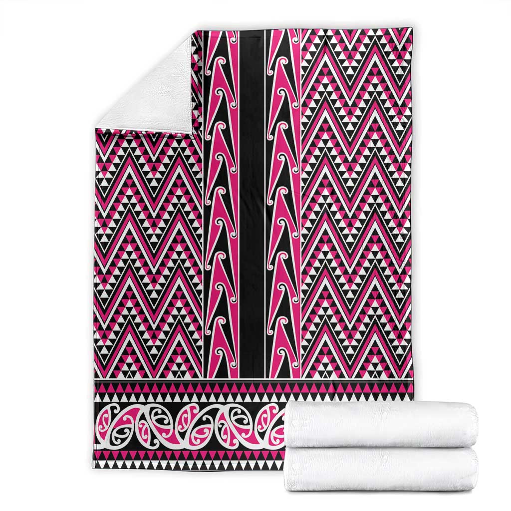 New Zealand Maori Niho Taniwha Blanket Mawhero Mangopare and Puhoro Pattern