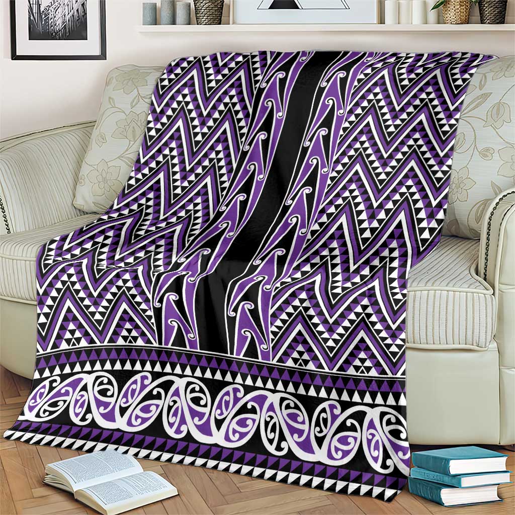 New Zealand Maori Niho Taniwha Blanket Waiporopo Mangopare and Puhoro Pattern
