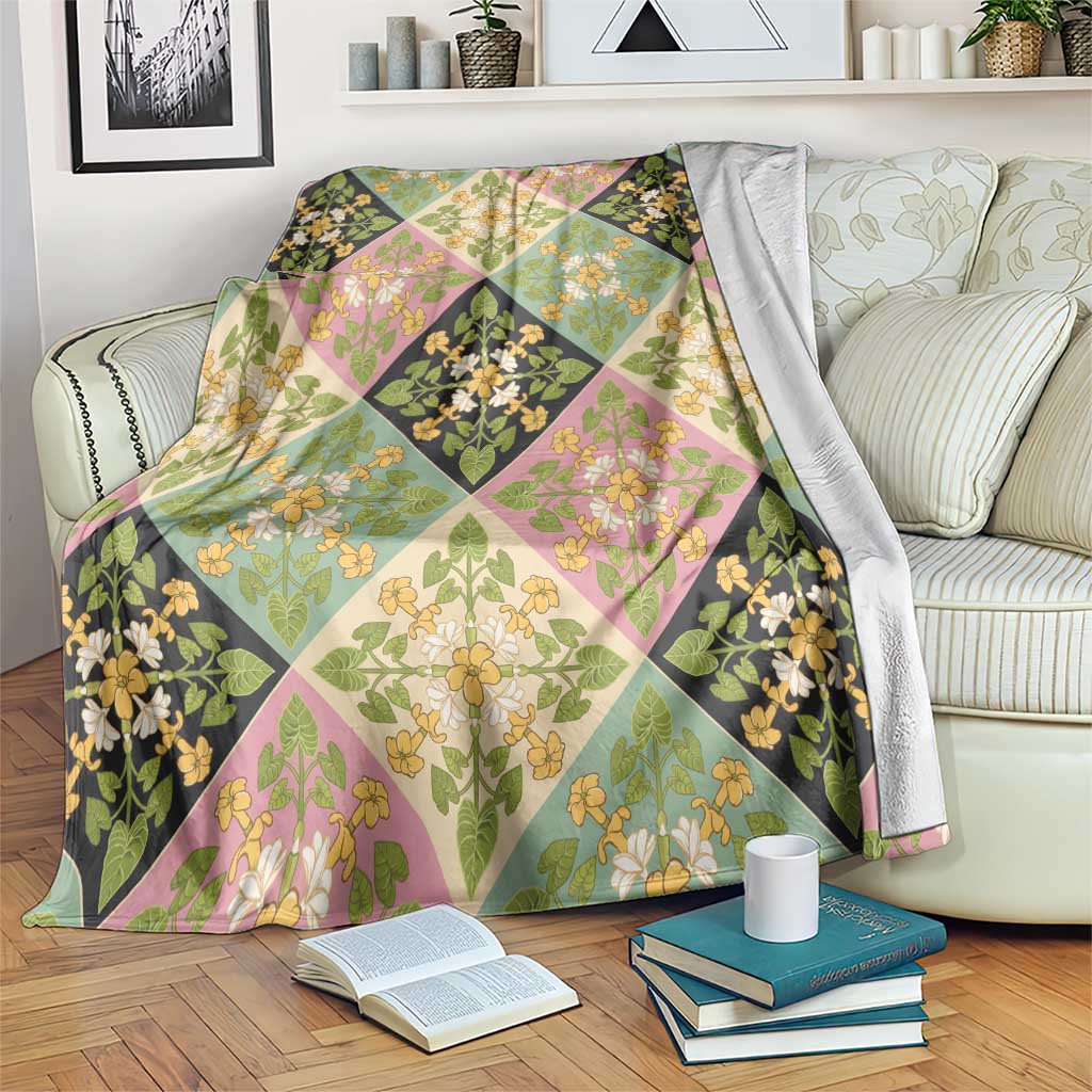 Seamless Pattern Puakenikeni and Kalo Blanket - Polynesian Pride