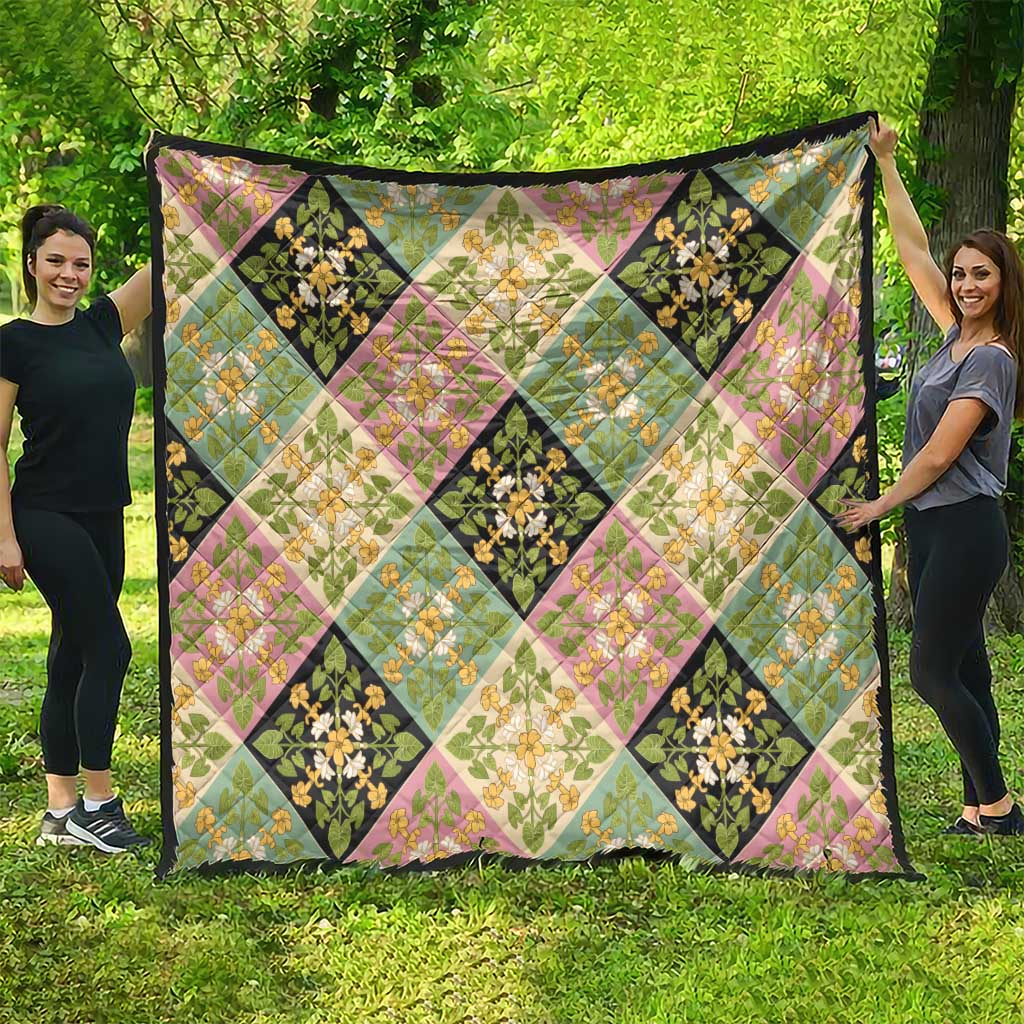 Seamless Pattern Puakenikeni and Kalo Quilt - Polynesian Pride