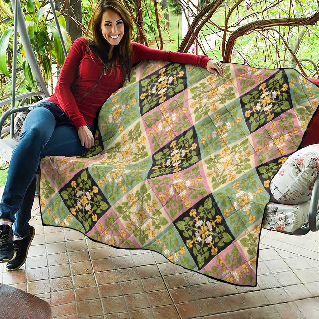 Seamless Pattern Puakenikeni and Kalo Quilt - Polynesian Pride