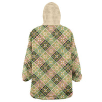 Seamless Pattern Puakenikeni and Kalo Wearable Blanket Hoodie LT9 - Polynesian Pride