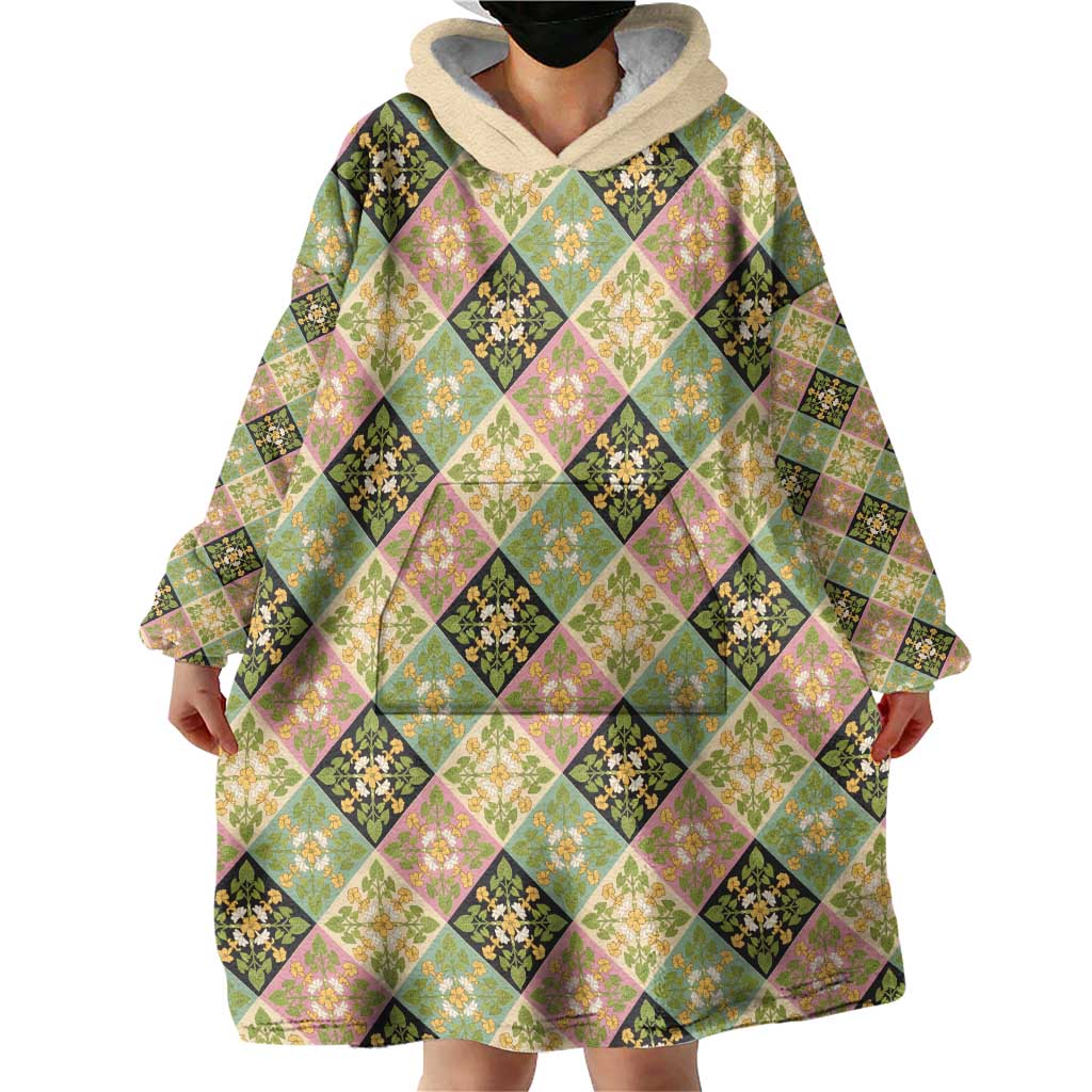 Seamless Pattern Puakenikeni and Kalo Wearable Blanket Hoodie LT9 - Polynesian Pride