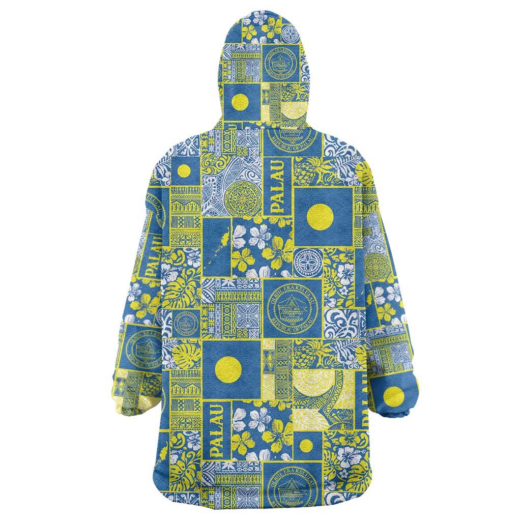 Palau Ungil Kurismas Wearable Blanket Hoodie Pacific Patchwork Xmas Vibes - Polynesian Pride