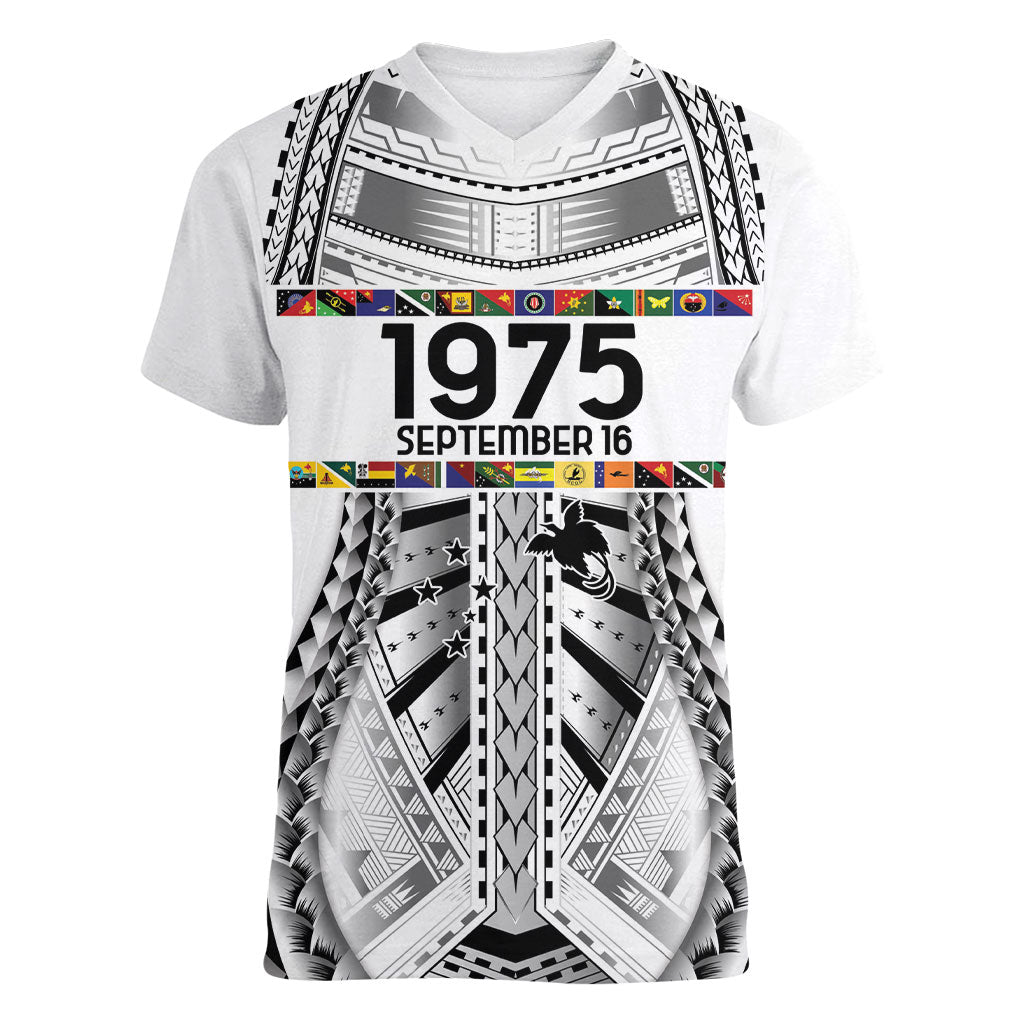 Independen Stet bilong Papua Niugini 1975 Women V-Neck T-Shirt White Tribal Papua New Guinea Province Flag LT9 Female White - Polynesian Pride