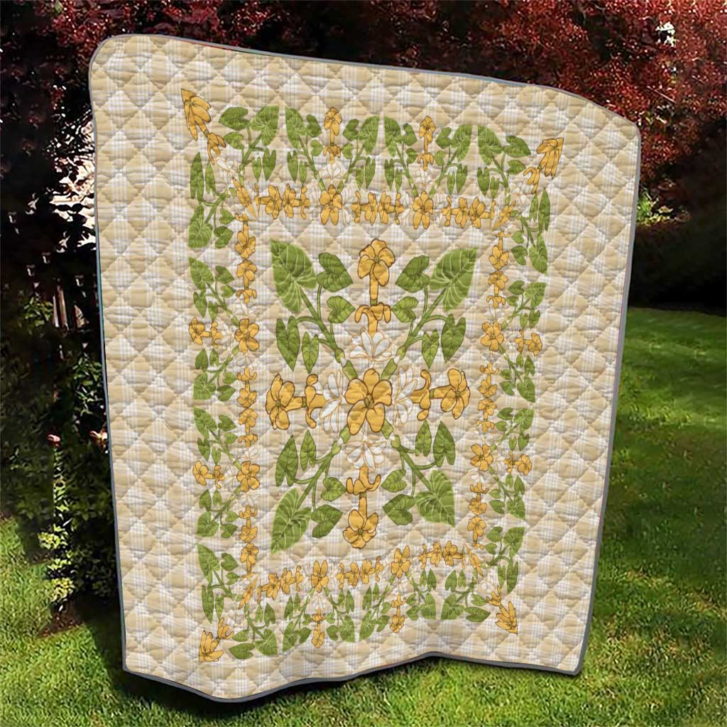 Squares Puakenikeni and Kalo Quilt Beige Palaka Hawaiian Quilt Pattern - Polynesian Pride