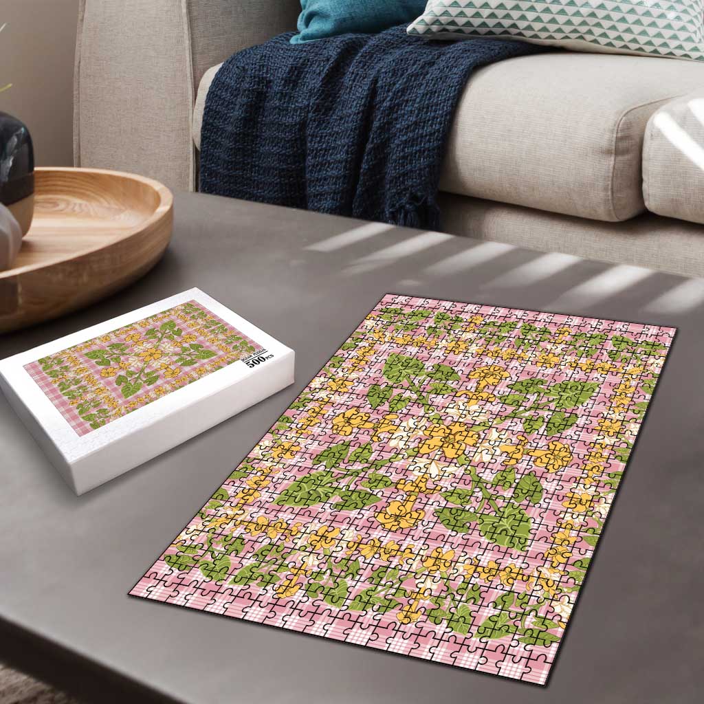 Squares Puakenikeni and Kalo Puzzle Pink Palaka Hawaiian Quilt Pattern - Polynesian Pride