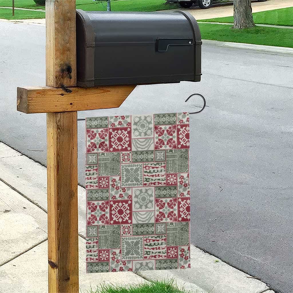 Mele Kalikimaka Hawaii Christmas Garden Flag Aloha Spirit with Hawaiian Quilt Pattern - Polynesian Pride