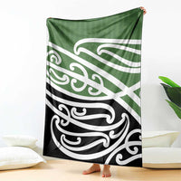 Green Fern New Zealand Kowhai Ngutukak Blanket - Polynesian Pride
