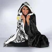 Alo Chiefdom Wallis and Futuna Personalized Hooded Blanket Frangipani Flowers Polynesian Pattern