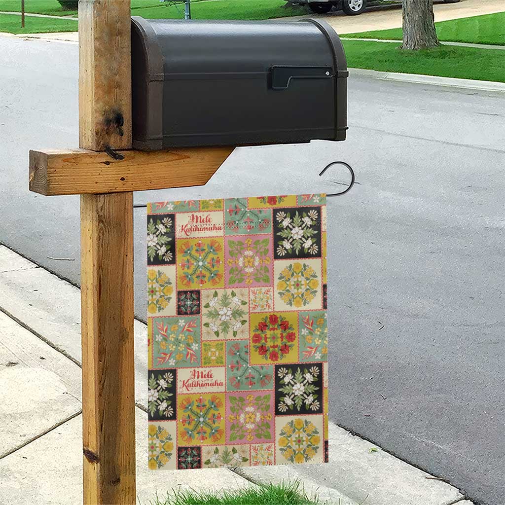 Mele Kalikimaka Hawaii Christmas Garden Flag Melemele Mama Seamless Floral Motif - Polynesian Pride