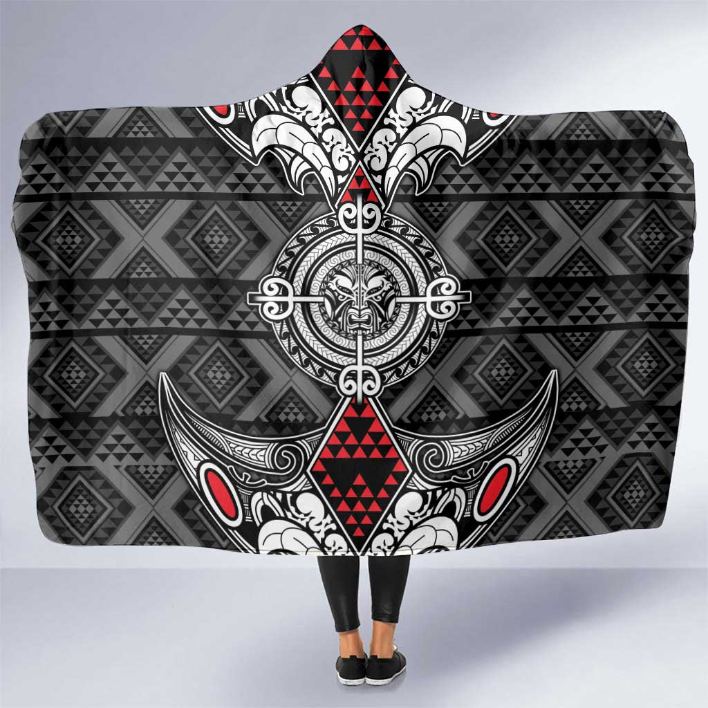 Black Aotearoa Taniko Motif Hooded Blanket Vintage Maori New Zealand Tribal Art Pattern LT9 One Size Black - Polynesian Pride