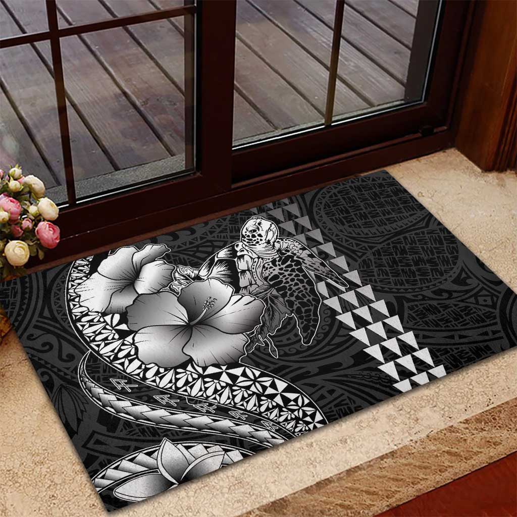 Hawaiian Sea Turtle Rubber Doormat Black Hibiscus Flowers and Kakau Pattern
