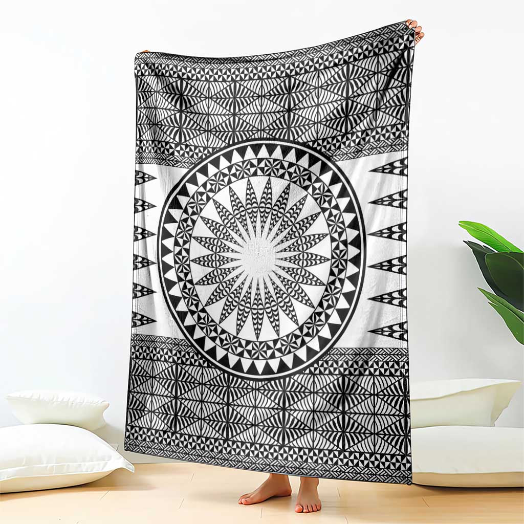 All White Tonga Malo e lelei Blanket Vintage Ngatu Tribal Pattern - Polynesian Pride