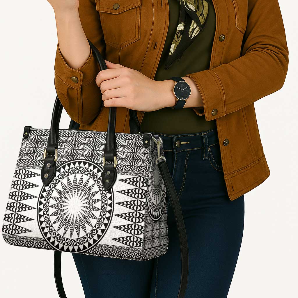 All White Tonga Malo e lelei Leather Bag Vintage Ngatu Tribal Pattern - Polynesian Pride