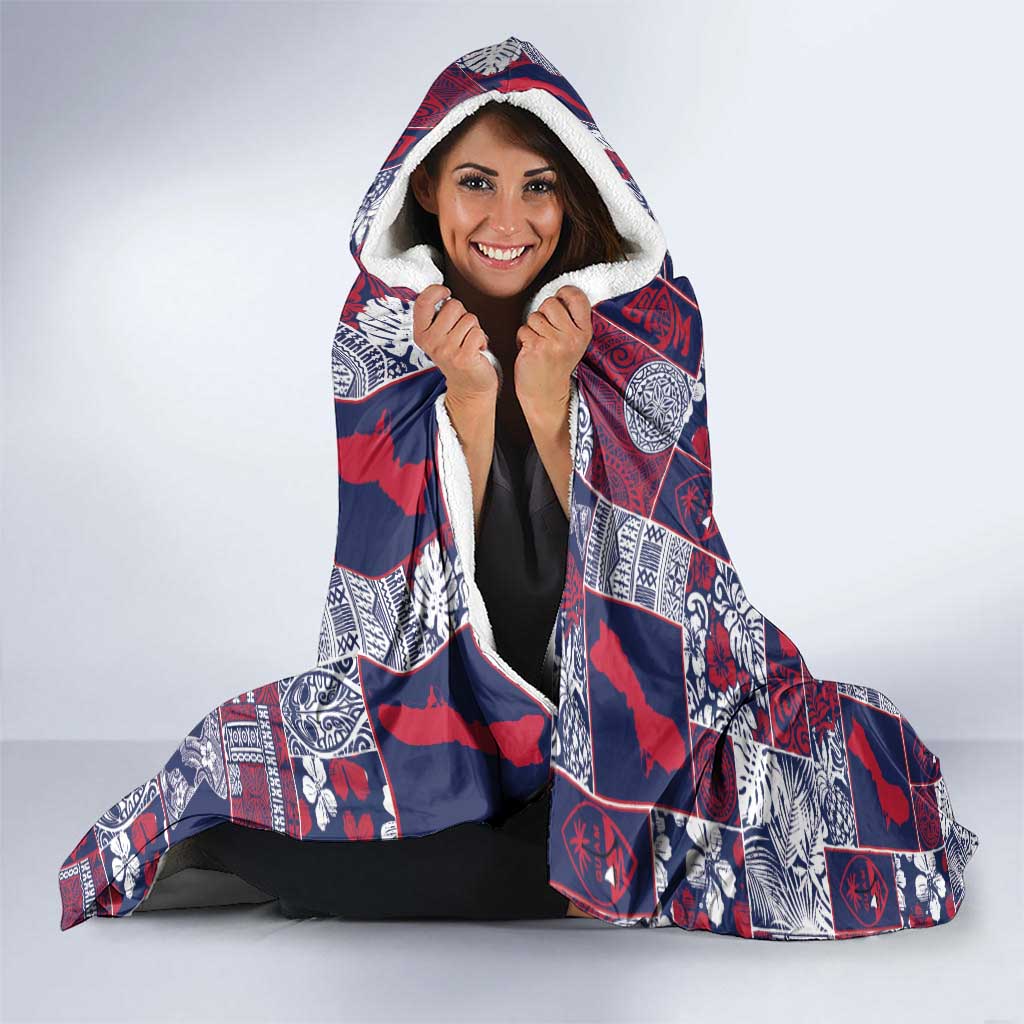Guam Felis Pasgua Hooded Blanket Pacific Patchwork Xmas Vibes - Polynesian Pride