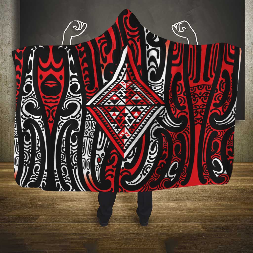 New Zealand Maori Taniko Hooded Blanket Red Kowhaiwhai Puhoro