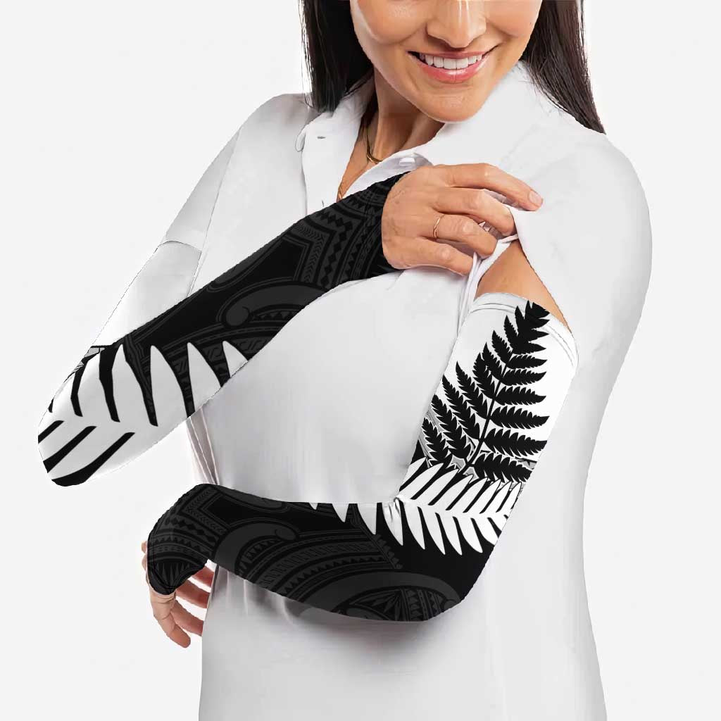 New Zealand Silver Fern Arm Sleeves Maori Koru Mixed Taniko Pattern - Polynesian Pride