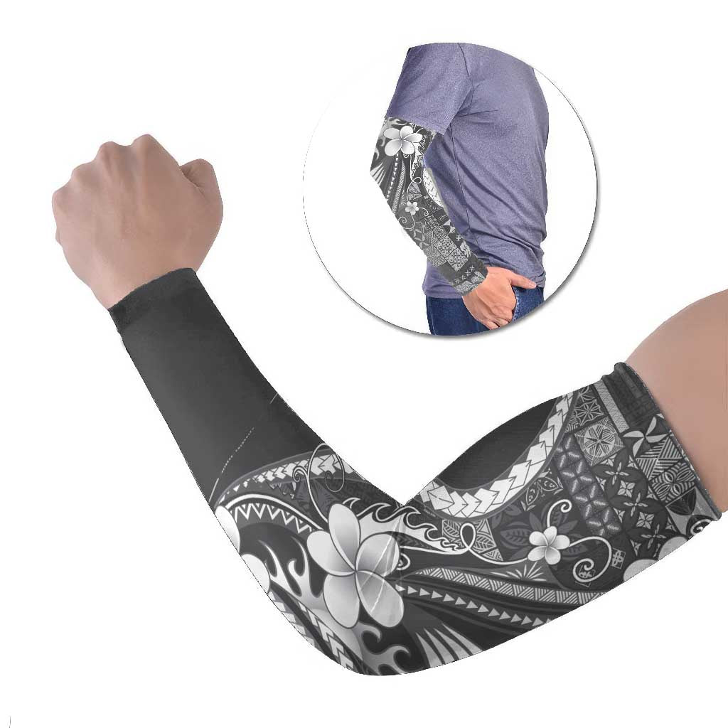 Samoa Siapo Tribal Pattern Arm Sleeves Light Gray Polynesian Plumeria Tapa Motif LT9 Set of 2 Gray - Polynesian Pride