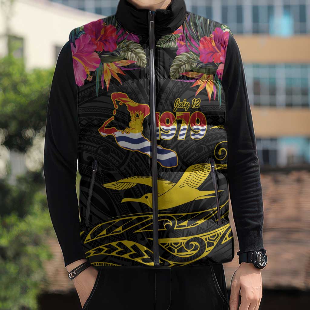 Kiribati Independence Day Personalised Sleeveless Puffer Jacket Gold Frigatebird with Polynesian Pattern - Polynesian Pride