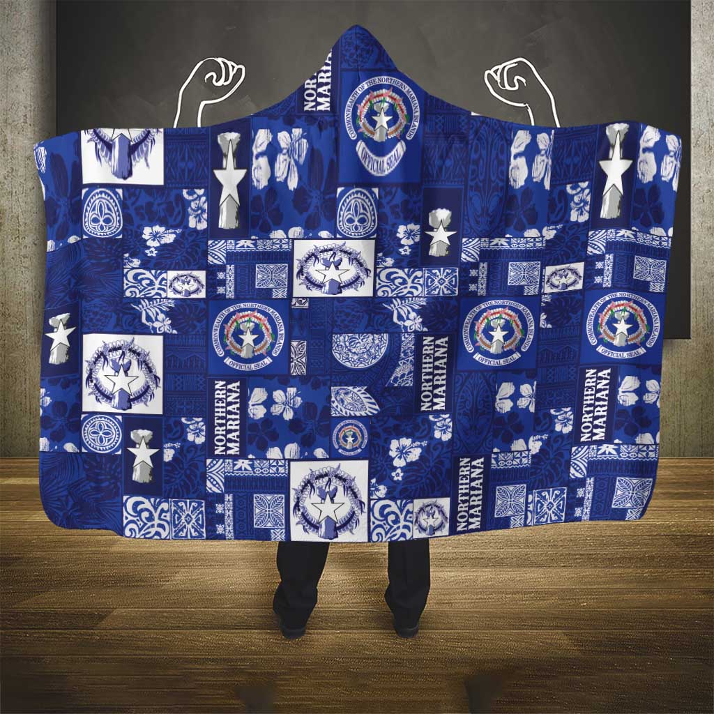 Northern Mariana Islands Magof Nochebuena Hooded Blanket Pacific Patchwork Xmas Vibes LT9 - Polynesian Pride