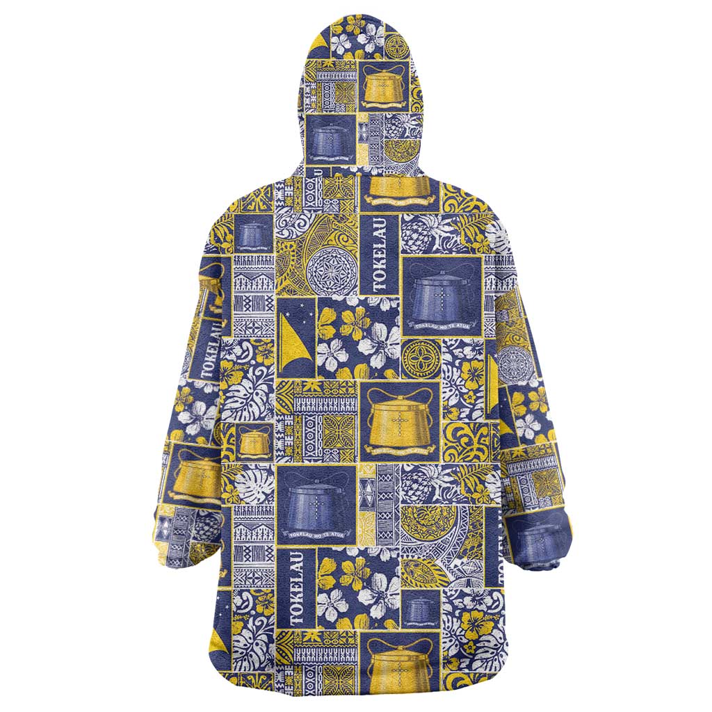 Tokelau Manuia te Kilihimahi Wearable Blanket Hoodie Pacific Patchwork Xmas Vibes - Polynesian Pride