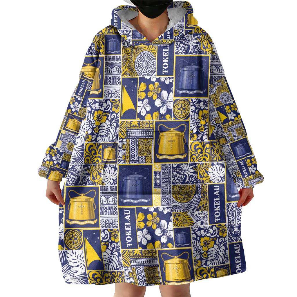 Tokelau Manuia te Kilihimahi Wearable Blanket Hoodie Pacific Patchwork Xmas Vibes - Polynesian Pride