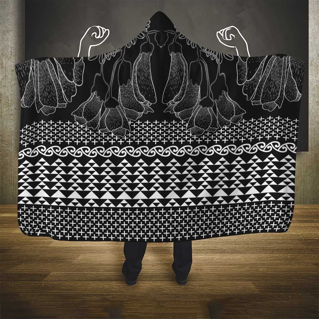 Black Taniko Kowhaiwhai Tukutuku Motif Hooded Blanket LT9 - Polynesian Pride