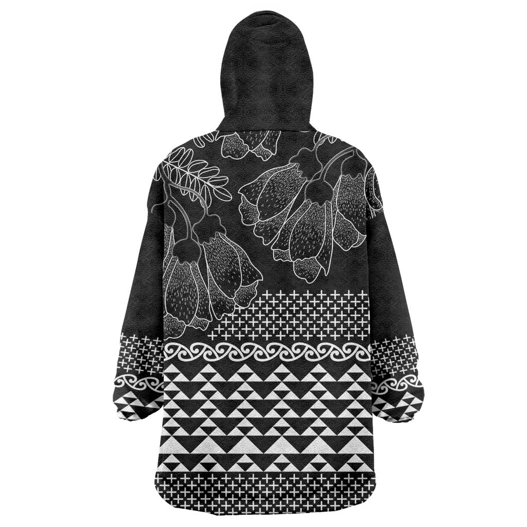 Black Taniko Kowhaiwhai Tukutuku Motif Wearable Blanket Hoodie LT9 - Polynesian Pride