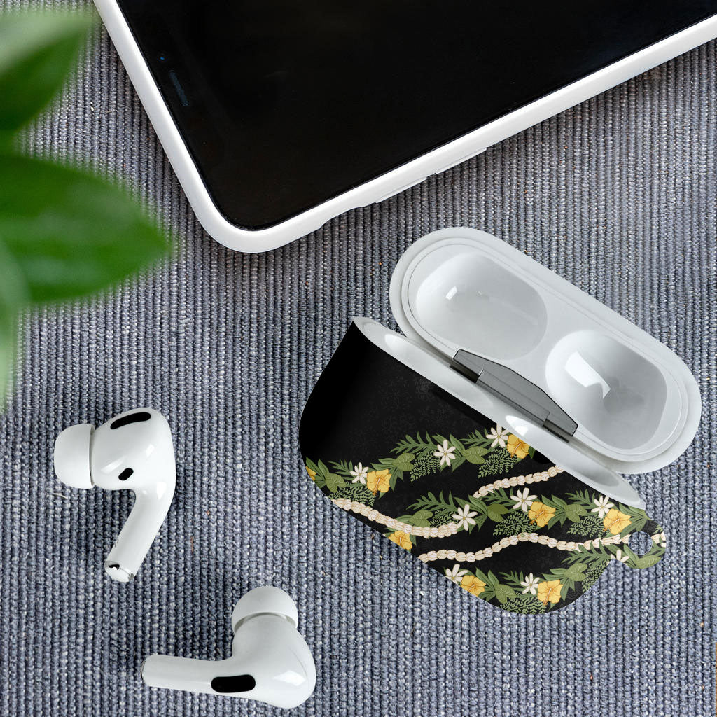 Puakenikeni Anthurium Pikake Lei AirPods Case Hawaiian Quilt Pattern