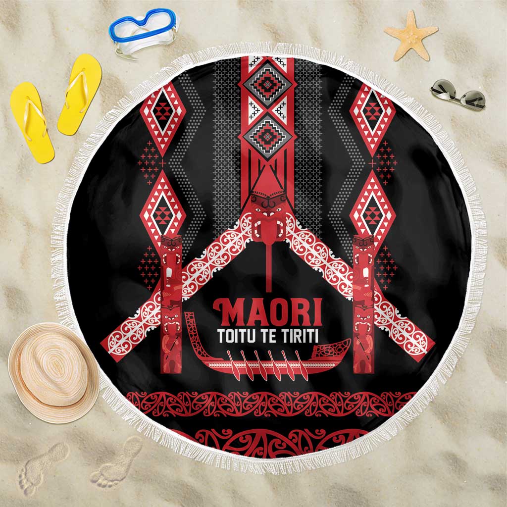 Toitu Te Tiriti Waitangi Beach Blanket Black Wharenui House - Polynesian Pride