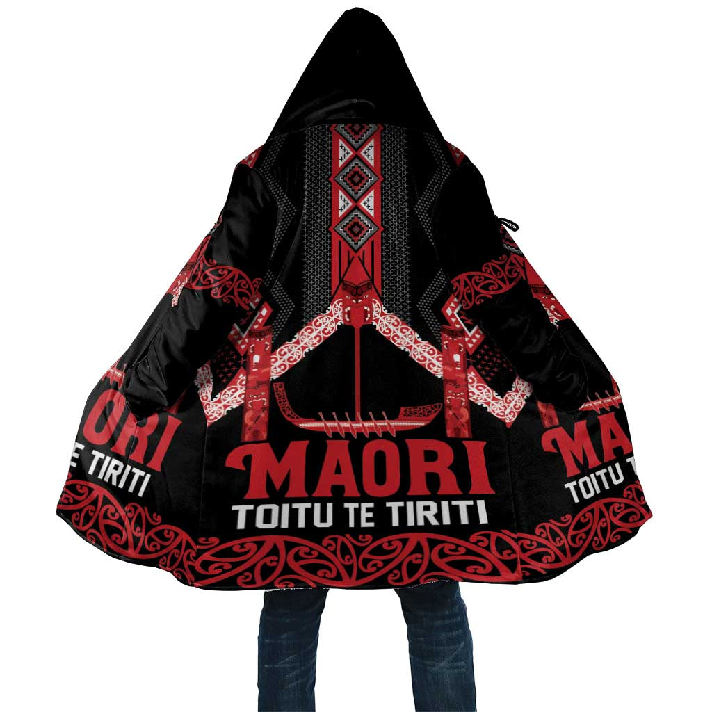 Toitu Te Tiriti Waitangi Cloak Black Wharenui House - Polynesian Pride