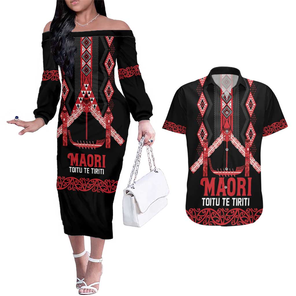 Toitu Te Tiriti Waitangi Couples Matching Off The Shoulder Long Sleeve Dress and Hawaiian Shirt Black Wharenui House - Polynesian Pride