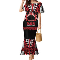 Toitu Te Tiriti Waitangi Family Matching Mermaid Dress and Hawaiian Shirt Black Wharenui House - Polynesian Pride