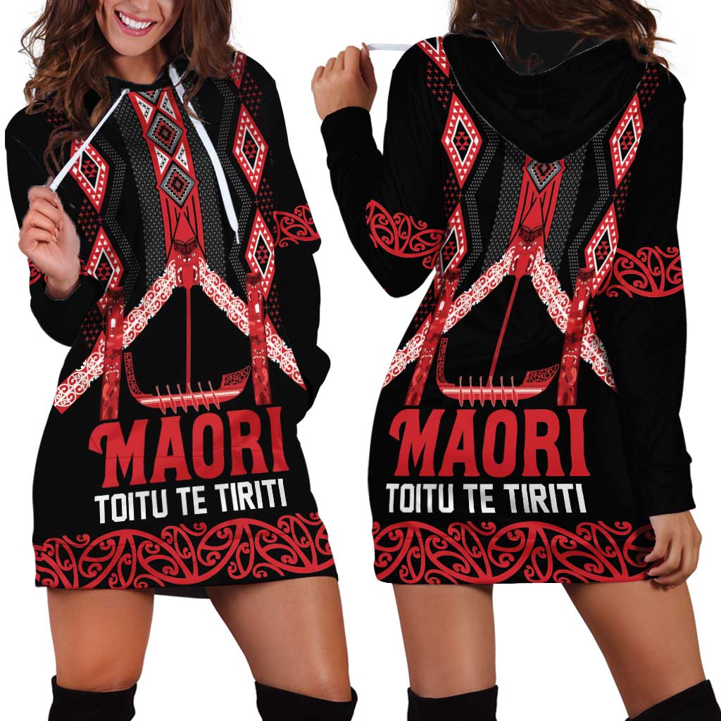 Toitu Te Tiriti Waitangi Hoodie Dress Black Wharenui House LT9 - Polynesian Pride