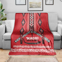 Toitu Te Tiriti Waitangi Blanket Red Wharenui House - Polynesian Pride