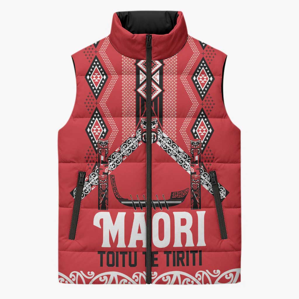 Toitu Te Tiriti Waitangi Sleeveless Puffer Jacket Red Wharenui House LT9 Unisex Red - Polynesian Pride